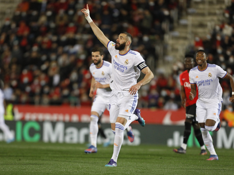 Karim Benzema oslavuje gól Realu Madrid