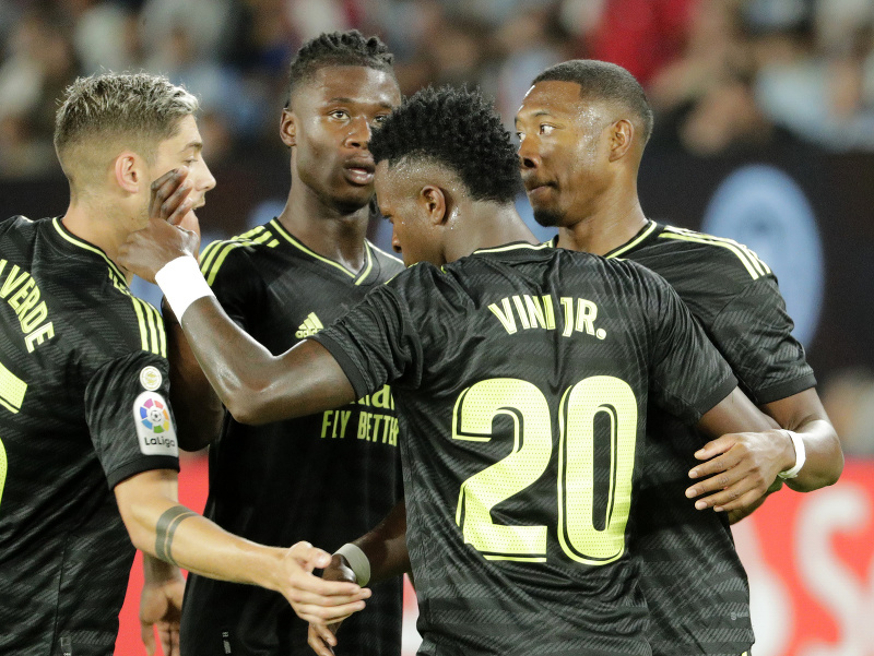 Hráči Realu Madrid oslavujú gól