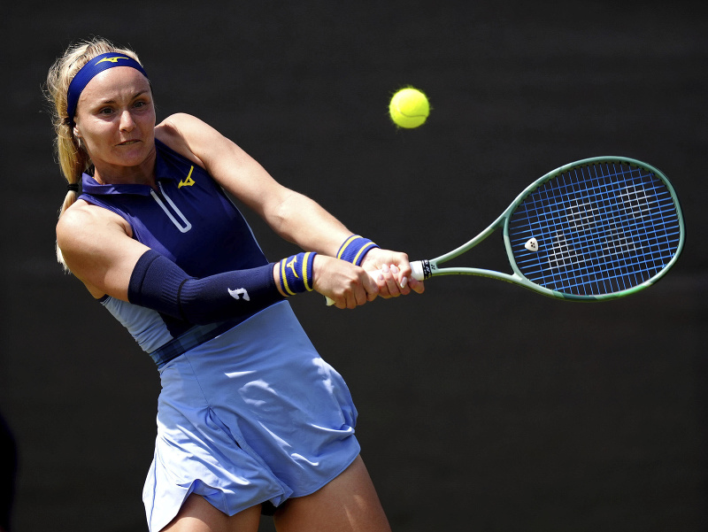 Slovenská tenistka Rebecca Šramková na turnaji WTA v Nottinghame