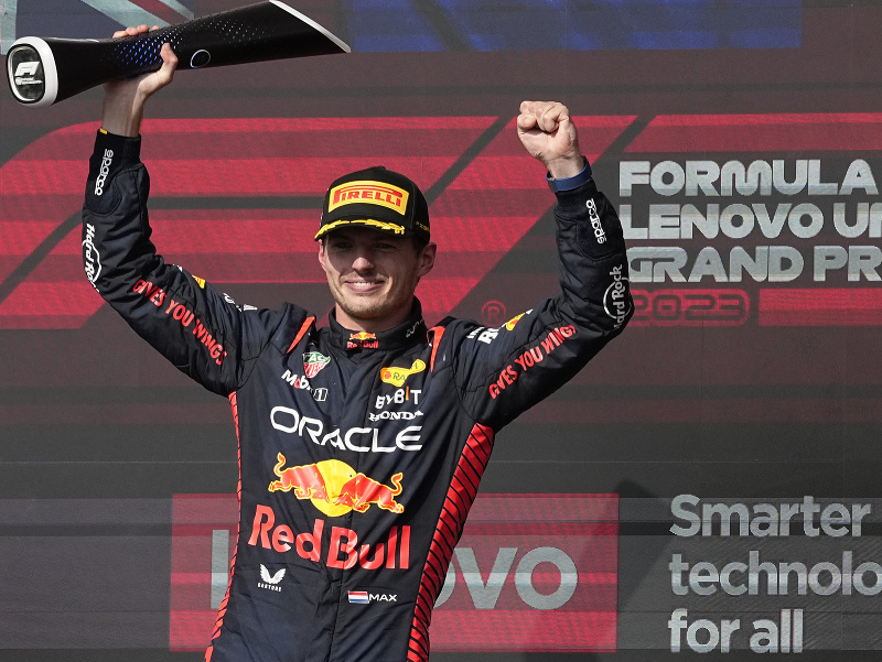 Holandský pretekár Max Verstappen z tímu Red Bull vyhral Veľkú cenu USA