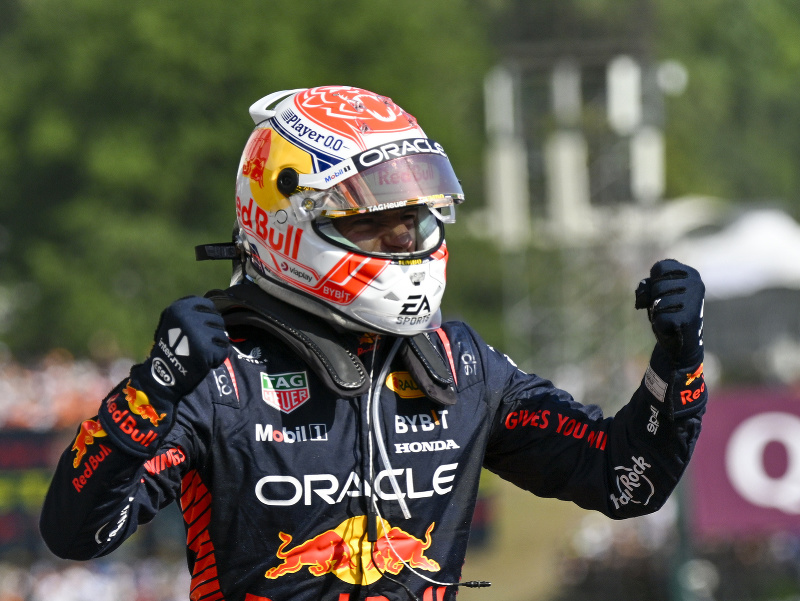 Max Verstappen z tímu Red Bull triumfoval na Veľkej cene Maďarska