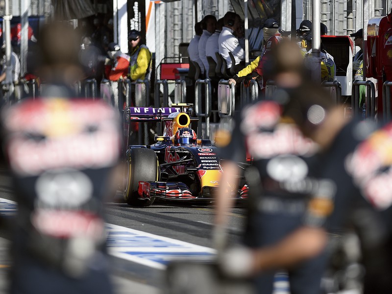 Daniil Kvyat zo stajne Red Bull