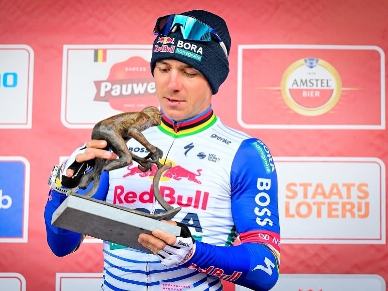 Belgický cyklista Remco Evenepoel z tímu Red Bull-Bora-Hansgrohe sa stal víťazom jubilejného 60. ročníka holandskej klasiky Amstel Gold Race. 