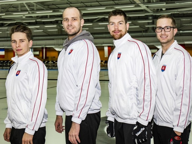 Slovenský curlingový tím vybojoval na ME v Škótsku striebro