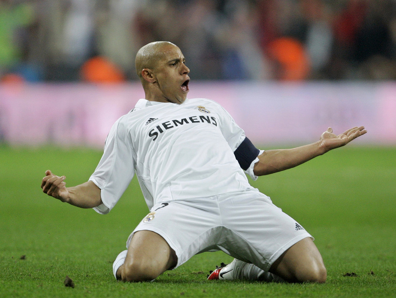Roberto Carlos v drese Realu Madrid