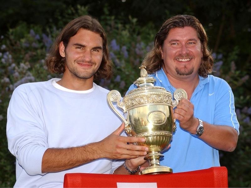 Roger Federer a jeho bývalý tréner Peter Lundgren 