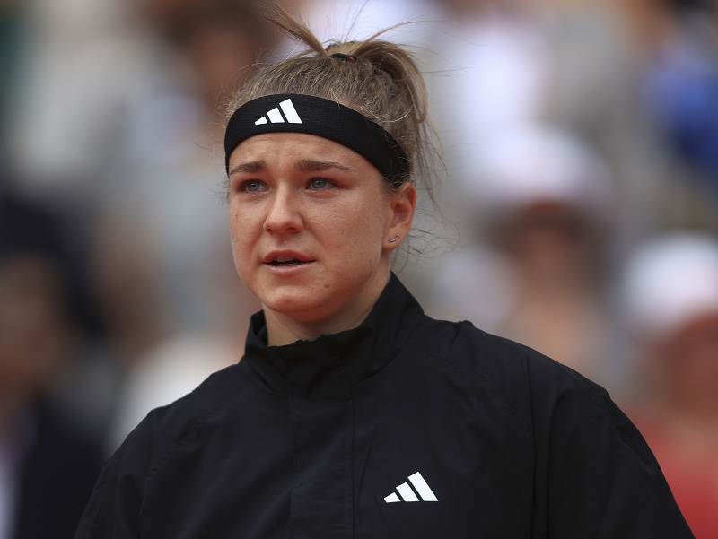 Češka Karolína Muchová v slzách po finále Roland Garros