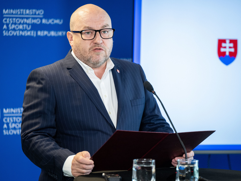Na snímke minister cestovného ruchu a športu SR Rudolf Huliak