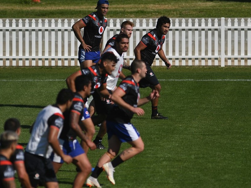 Hráči New Zealand Warriors počas tréningu