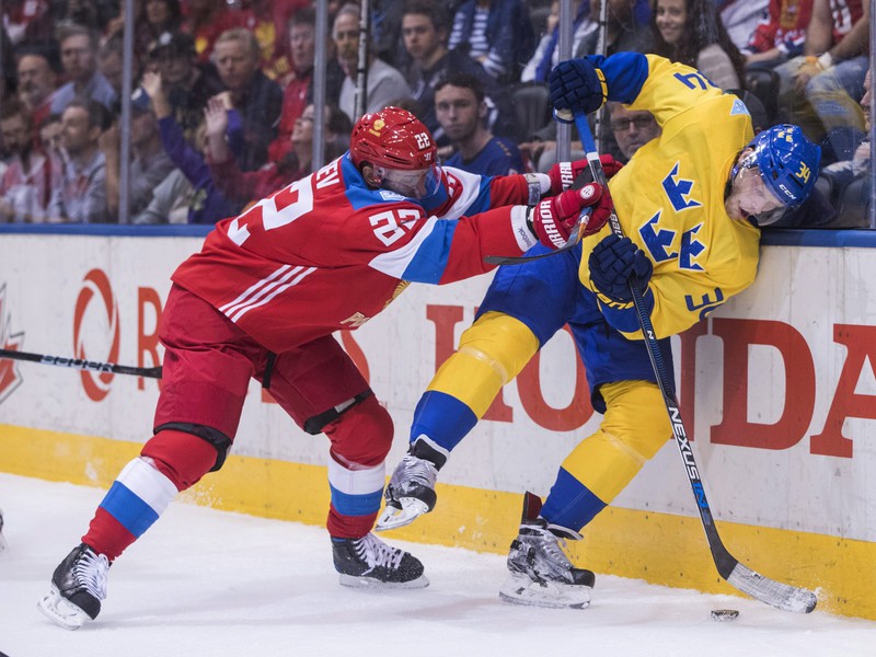 Nikita Zajtsev a Carl Söderberg v súboji o puk