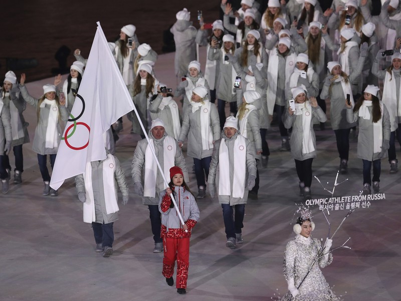 Ruskí športovci pod neutrálnu vlajkou počas otváracieho ceremoniálu ZOH 2018