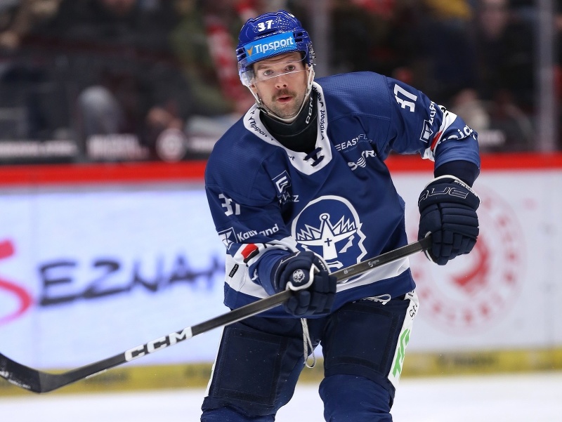 Phil Pietroniro, obranca Kladna