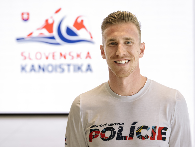 Na snímke slovenský rýchlostný kanoista Samuel Baláž počas brífingu po jeho návrate z MS v rýchlostnej kanoistike v Miláne
