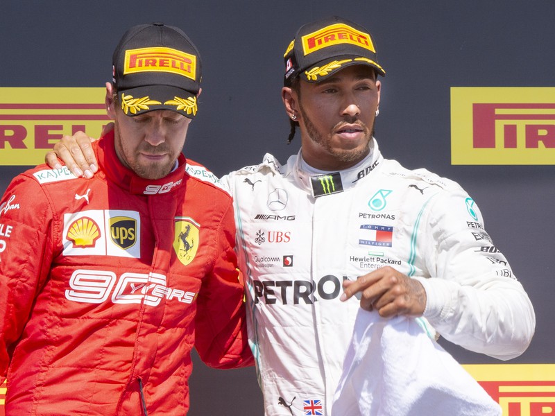 Brit Lewis Hamilton (Mercedes) a Nemec Sebastian Vettel (Ferrari)