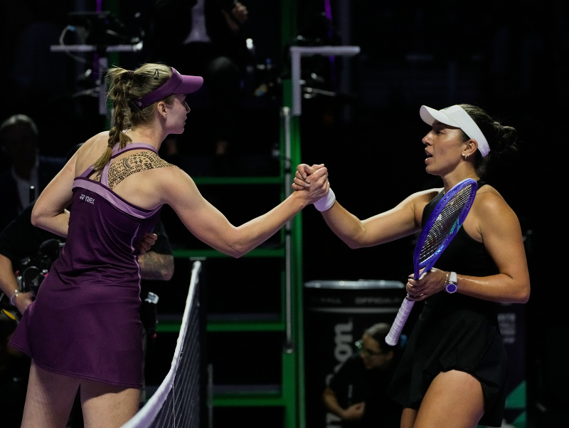 Jelena Rybakinová a americká tenistka Jessica Pegulová