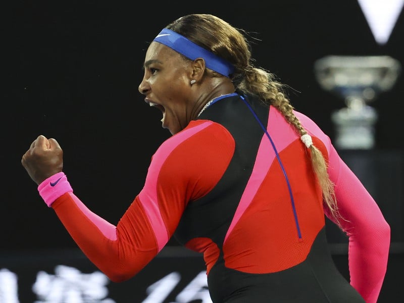 Serena Williamsová postúpila do semifinále Australian Open