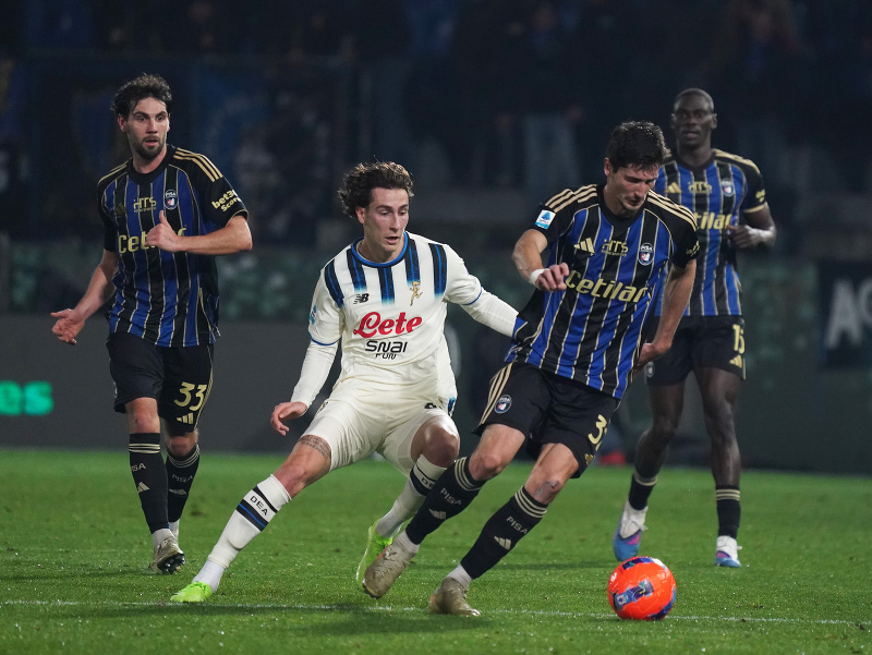 Stefano Moreo v drese Pise