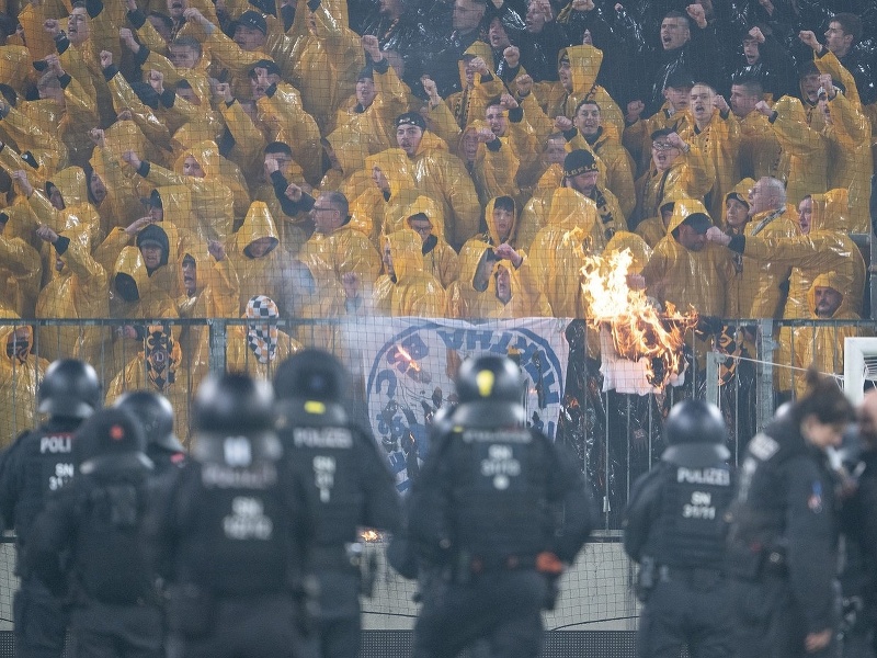 Na snímke fanúšikovia SG Dynamo Drážďany