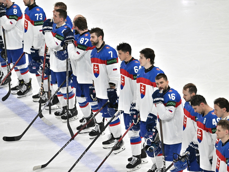 Na snímke slovenskí hokejisti na MS v hokeji 2025