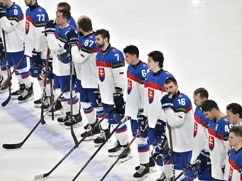 Na snímke slovenskí hokejisti na MS v hokeji 2025