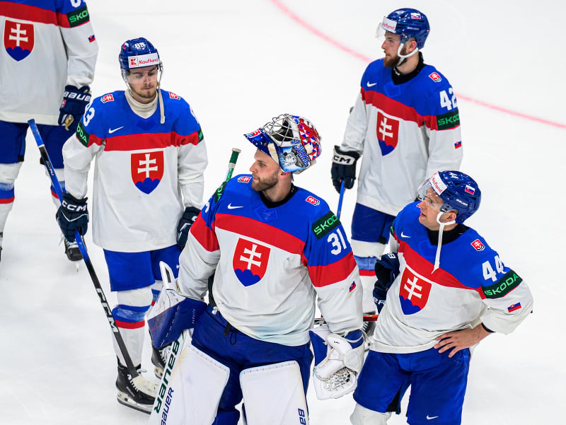 Na snímke sklamaní slovenskí reprezentanti 