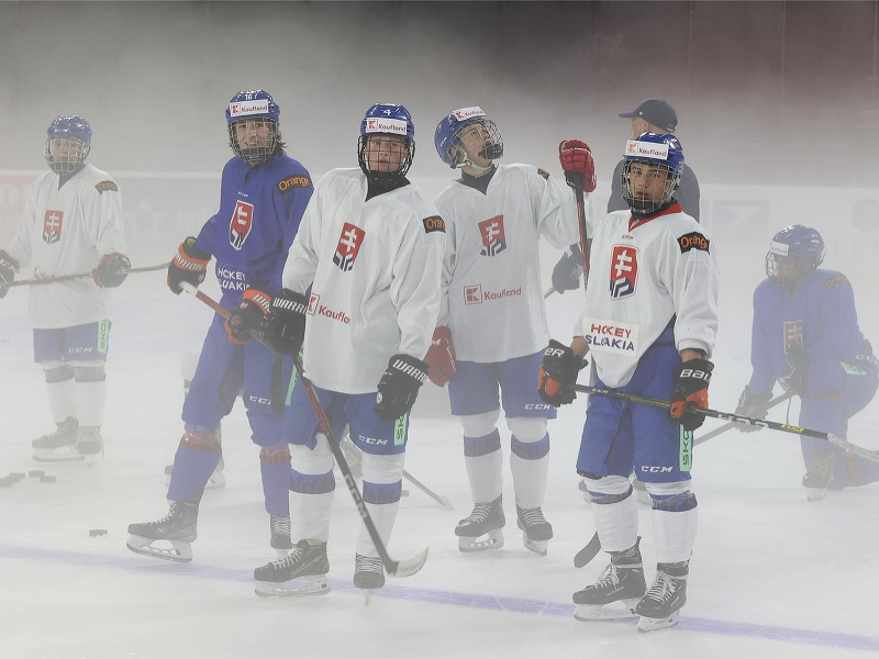 Slovenskí hokejisti do 18 rokov