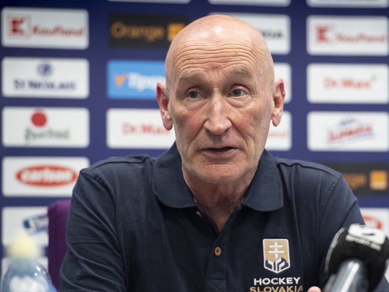 Tréner slovenskej hokejovej reprezentácie Craig Ramsay