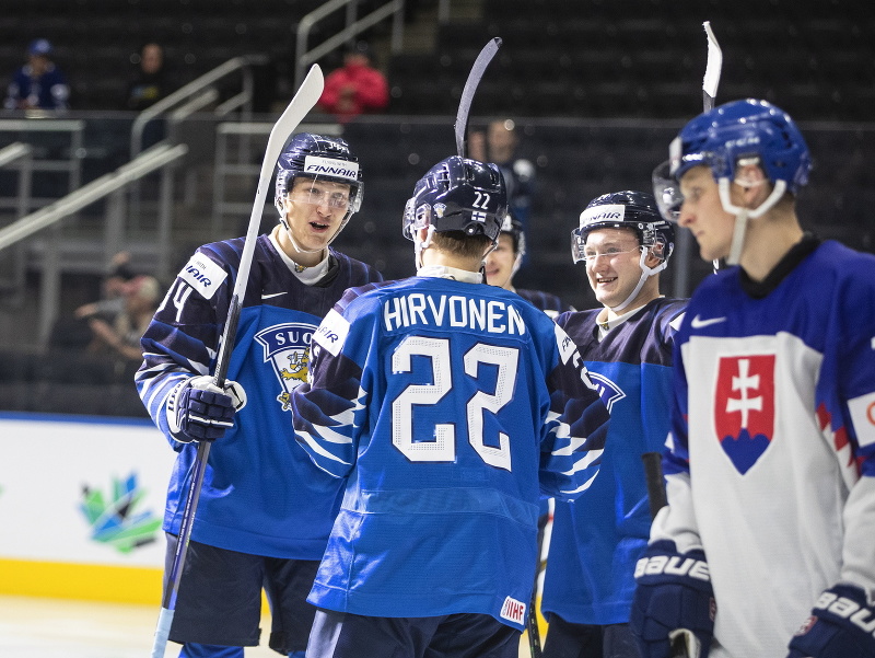 Slovenskí hokejisti do 20 rokov prehrali vo svojom poslednom skupinovom zápase na MS s Fínskom 