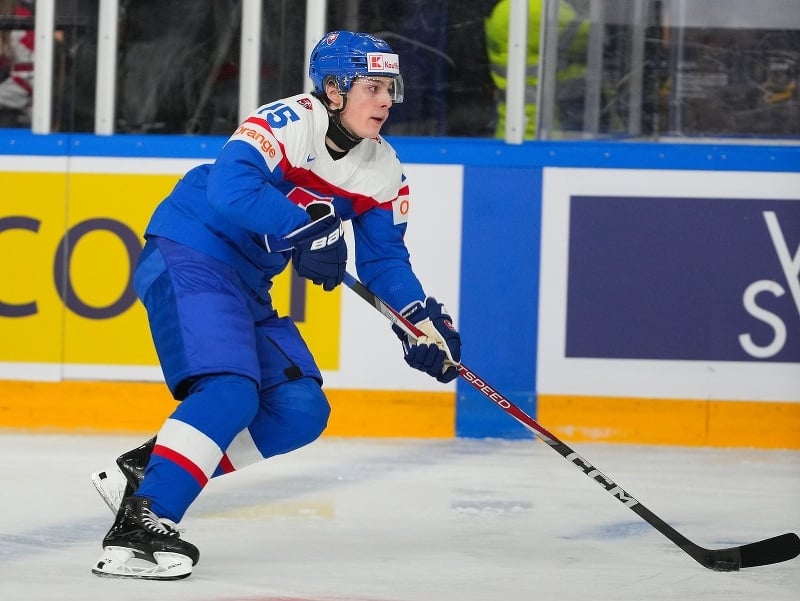 Dalibor Dvorský počas zápasu na MS v hokeji do 20 rokov