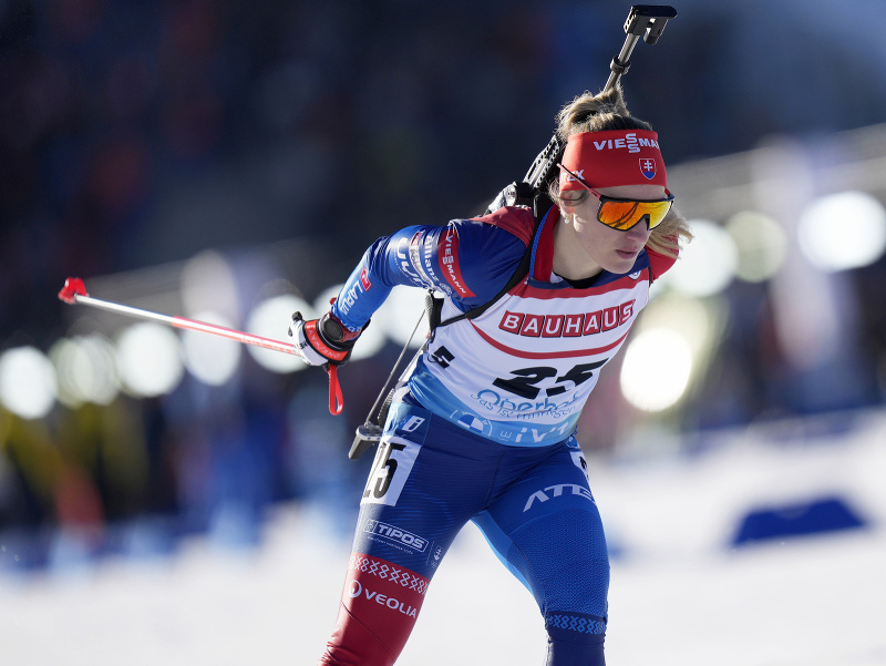 Paulína Bátovská Fialková počas individuálnych pretekov na MS v biatlone