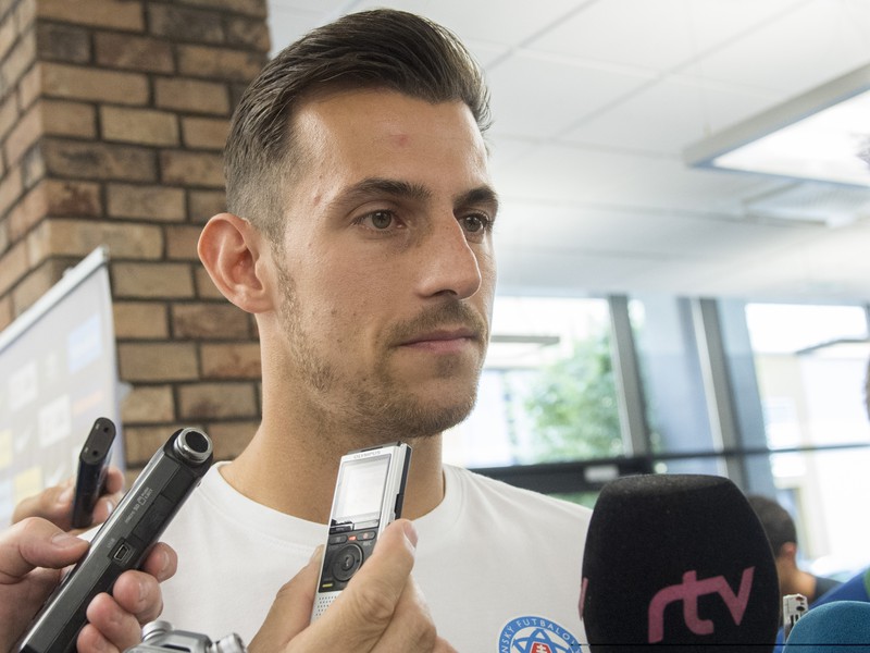 Na snímke slovenský futbalový reprezentant Martin Dúbravka