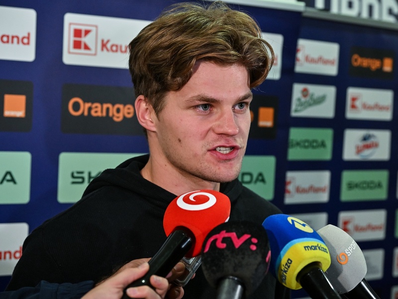 Na snímke obranca Marek Korenčík počas zrazu slovenskej hokejovej reprezentácie