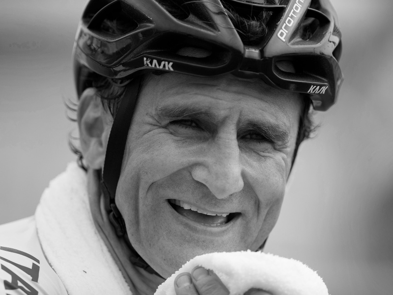 Bývalý taliansky pilot F1 a štvornásobný paralympijský víťaz v cyklistike Alex Zanardi