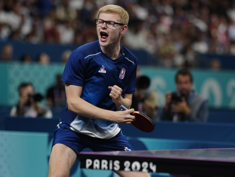 17-ročný francúzsky stolný tenista Félix Lebrun