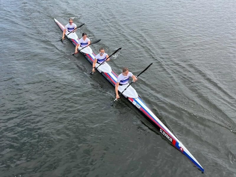 Slovenský štvorkajak v zložení Réka Bugár, Sofia Bergendi, Hana Gavorová, Bianka Sidová vybojoval na majstrovstvách sveta juniorov v portugalskom Montemore zlato v disciplíne K4 na 500 m v kategórii do 23 rokov. 