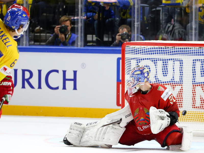 Rickard Rakell skóruje