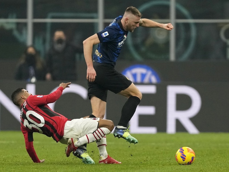 Milan Škriniar a Junior Messias