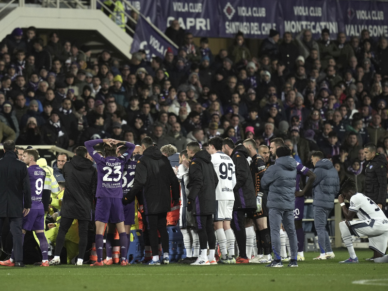 Edoardo Bove z Fiorentiny skolaboval počas súboja s Interom Miláno