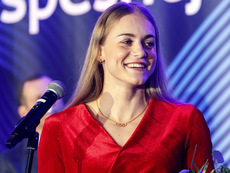 Na snímke plavkyňa Tamara Potocká, ktorá zvíťazila v kategórii žien počas vyhlásenia najúspešnejších športovcov Slovenskej plaveckej federácie za rok 2025