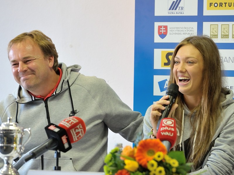  Tréner Ján Studenič a tenistka Tereza Mihalíková