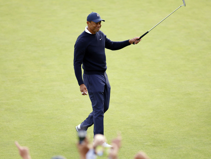 Tiger Woods sa po siedmich mesiacoch vrátil na okruh PGA Tour