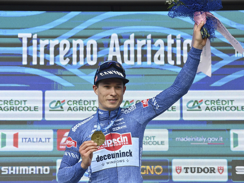 Jasper Philipsen sa raduje z triumfu v 2. etape pretekov Tirreno - Adriatico