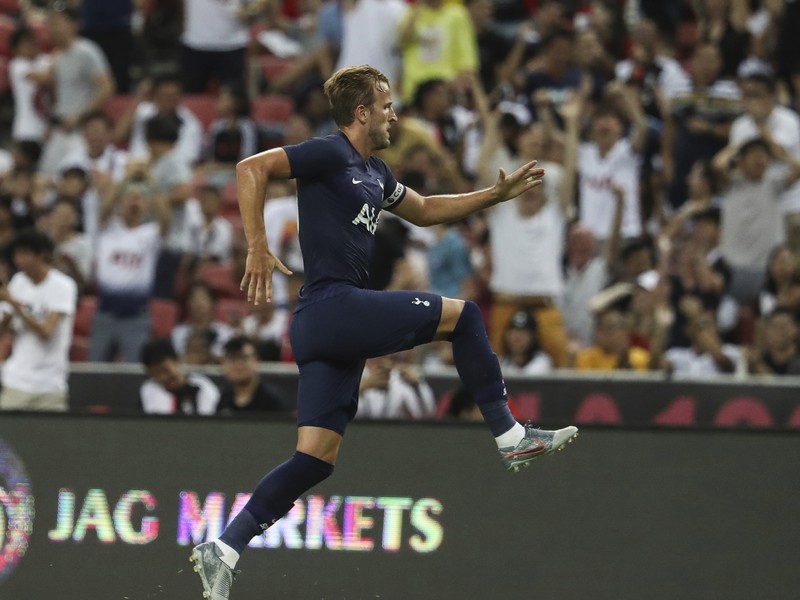 Harry Kane oslavuje gól
