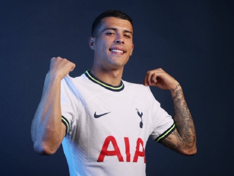 Tottenham Hotspur podpísal zo Sportingu Lisabon obrancu Pedra Porra