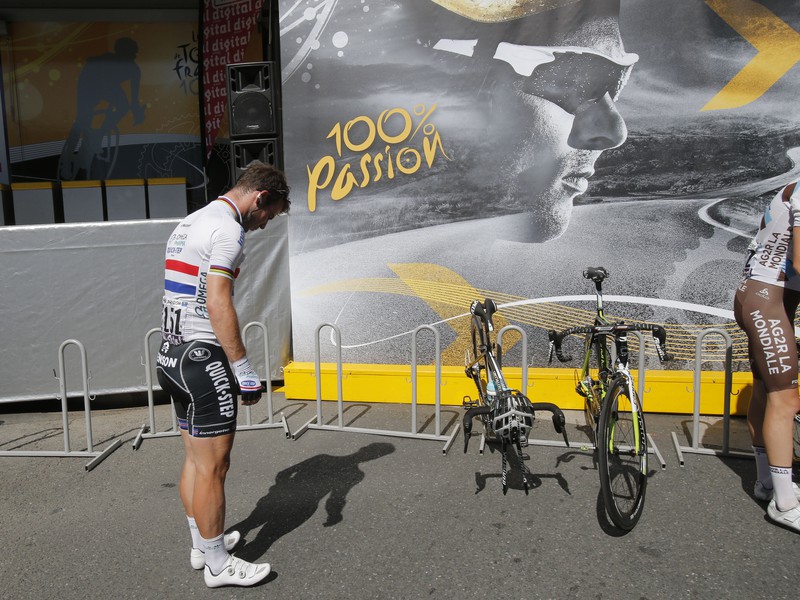 Mark Cavendish po desiatej etape, v ktorej knockoutoval súpera Toma Veelersa