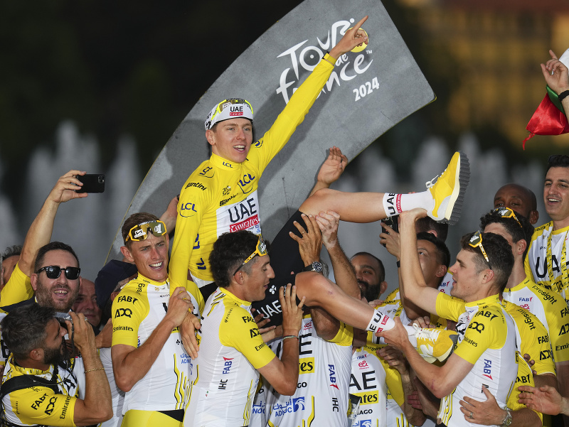 Celkový víťaz Tour de France 2024 Tadej Pogačar