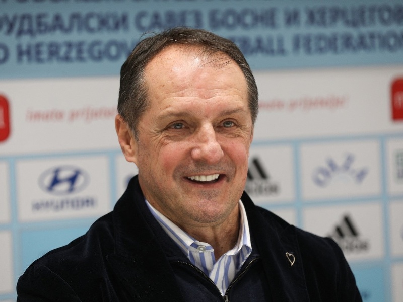 Faruk Hadžibegič sa stal novým trénerom Bosny a Hercegoviny