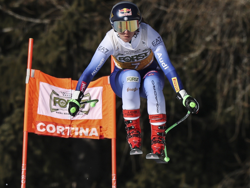 Talianska lyžiarka Sofia Goggiová vyhrala druhý tréning zjazdu v Cortine