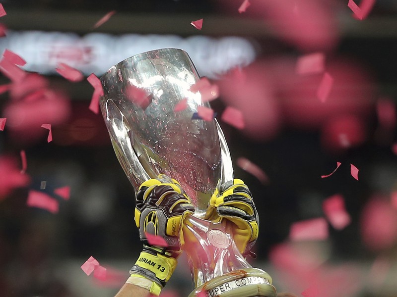 Trofej pre víťaza európskeho Superpohára UEFA 