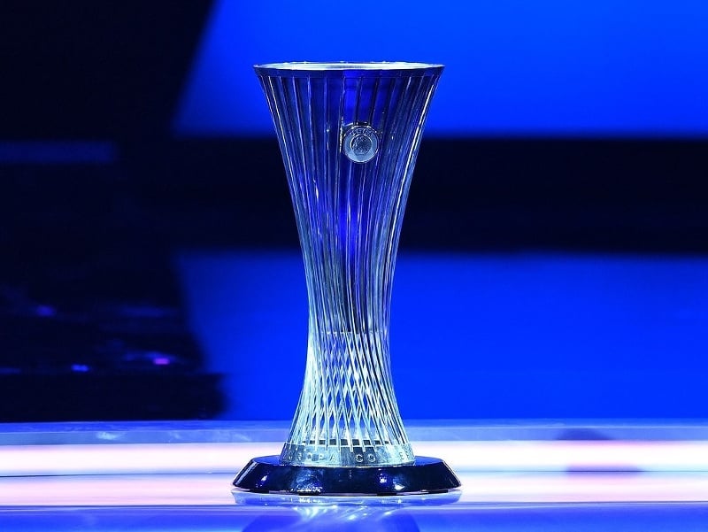 Trofej pre víťaza Európskej konferenčnej ligy

